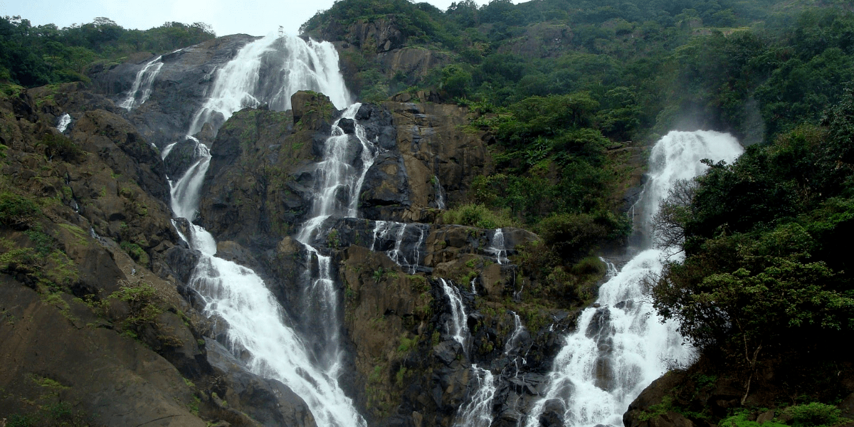 15 famous Waterfalls in goa to visit