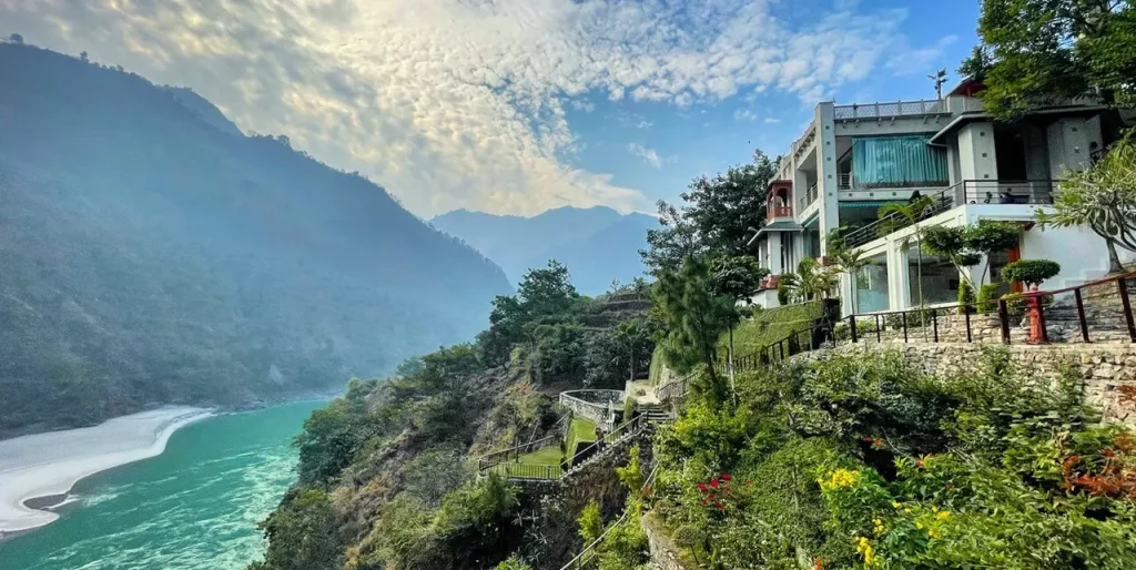 Some of the Most Beautiful Heritage Hotels in Uttarakhand