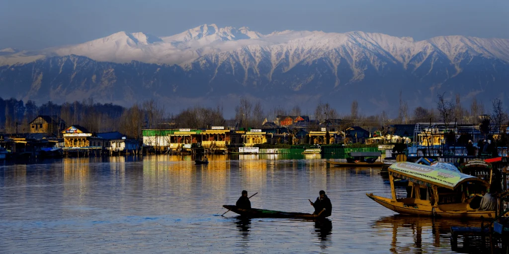 10 Reasons Why Kashmir tour packages are called _Trip to the Paradise on Earth