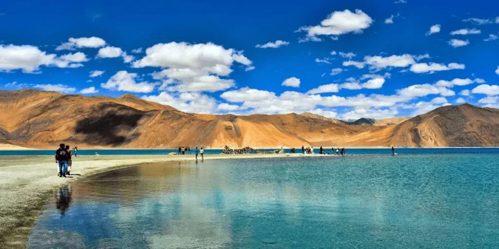 AnyConv.com__Best-places-to-visit-in-Ladakh-min.