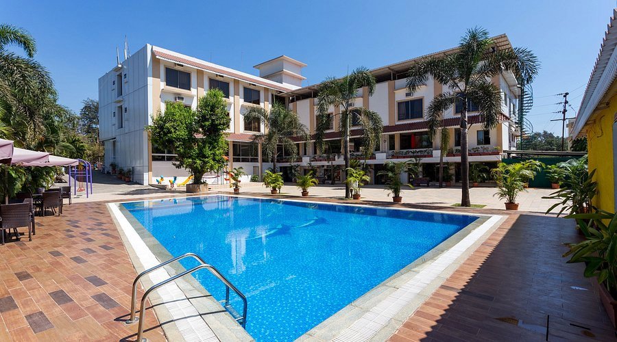 Lonavala Luxury Hill Retreat-2