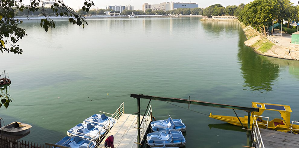 Kankaria Lake