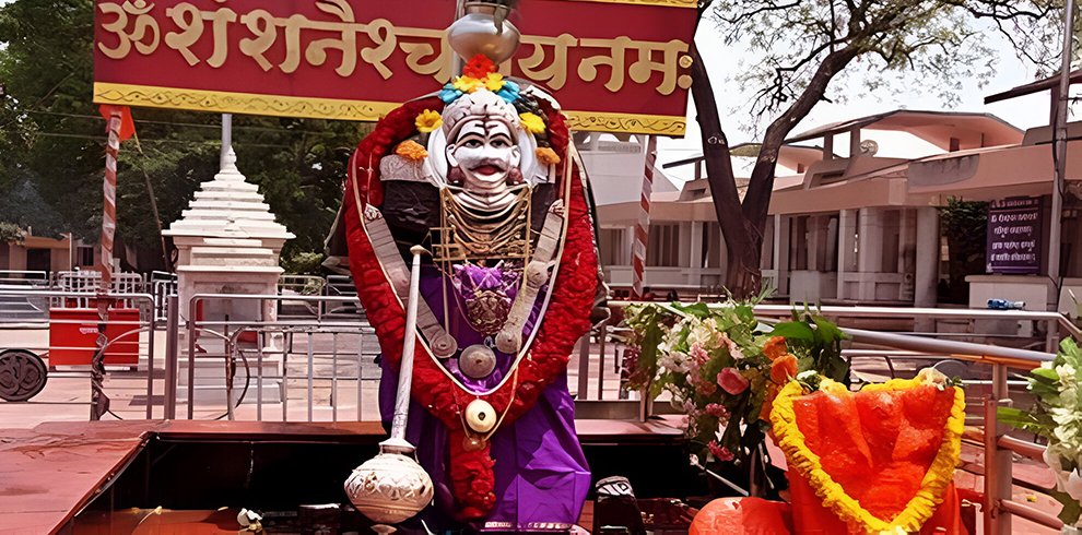 Shani shringnapur temple6