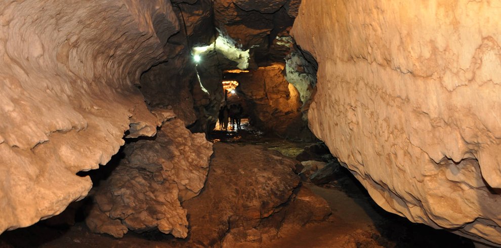 Arwah Caves