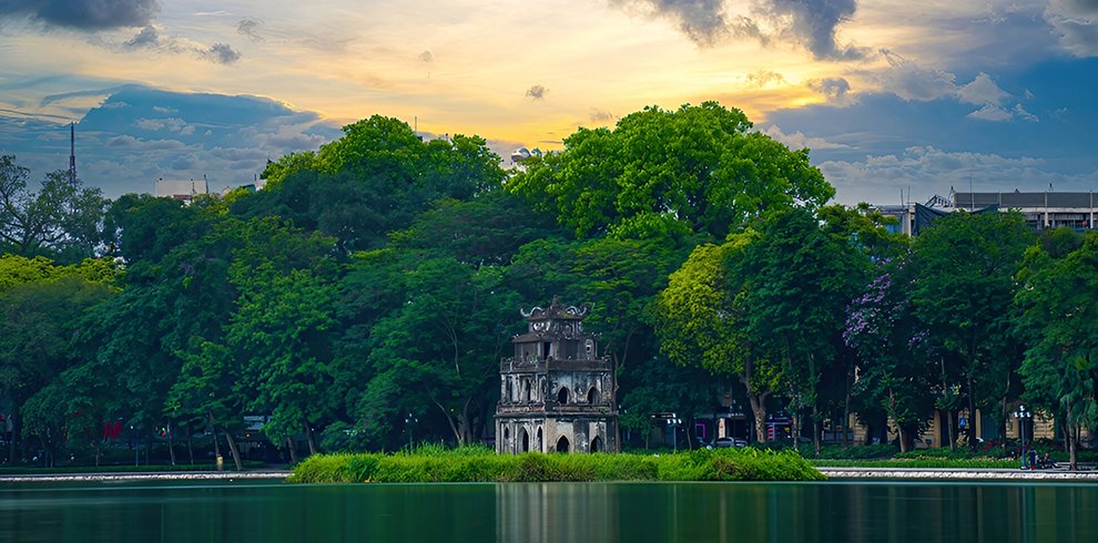 Hoan Kiem Lake