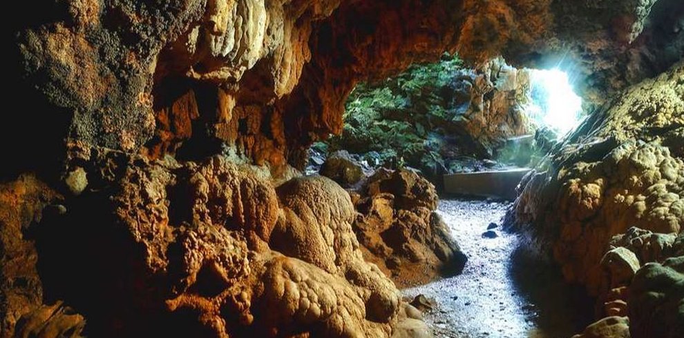 Mawsmai Cave