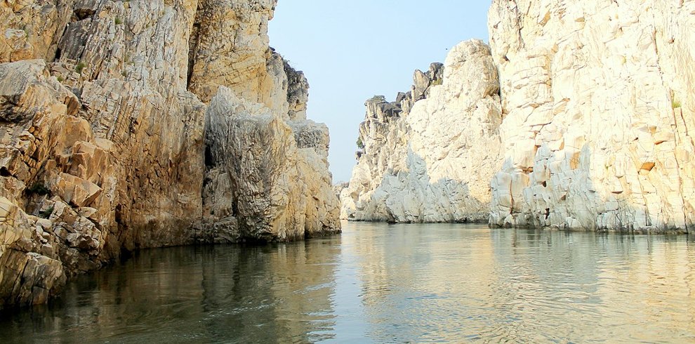 Sangmarmar Marble Rocks