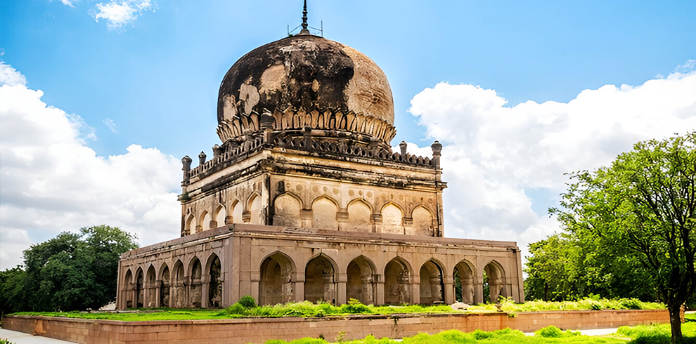 Qutub Shahi Tombs