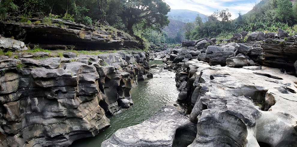 Tlawng River valley